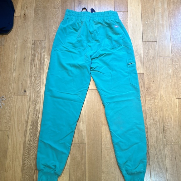 Surgical Green Zamora™ - High Waisted Scrub Pants - S / Surgical Green - Picture 4 of 6